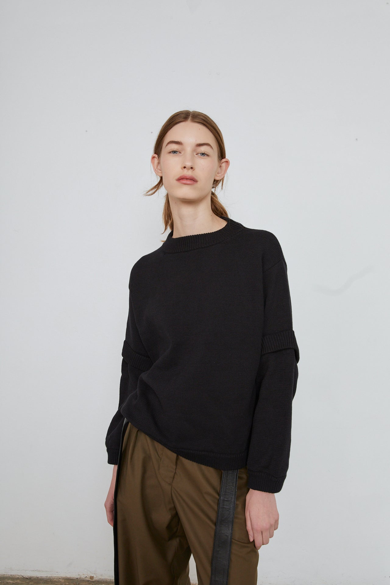 EVA KNIT SWEATER - BLACK